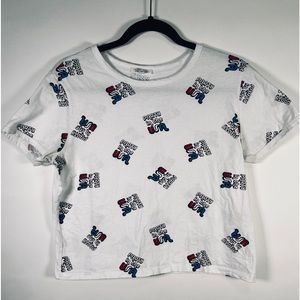 Messy Bun Just Chillin “Party In The USA” Graphic T-shirt Size Medium